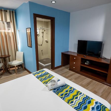 One Averee Bay Hotel Корон Экстерьер фото