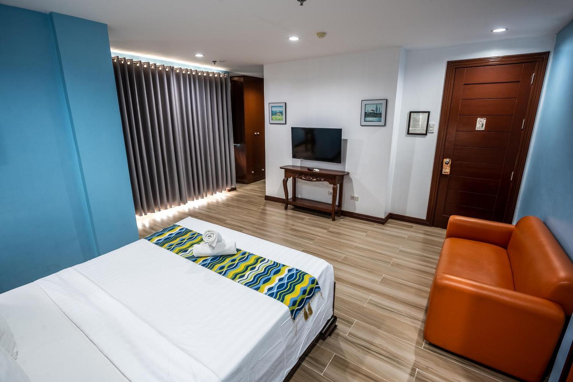 One Averee Bay Hotel Корон Экстерьер фото